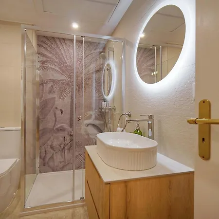 Elise 3 Bdr 3 Baths Pool
